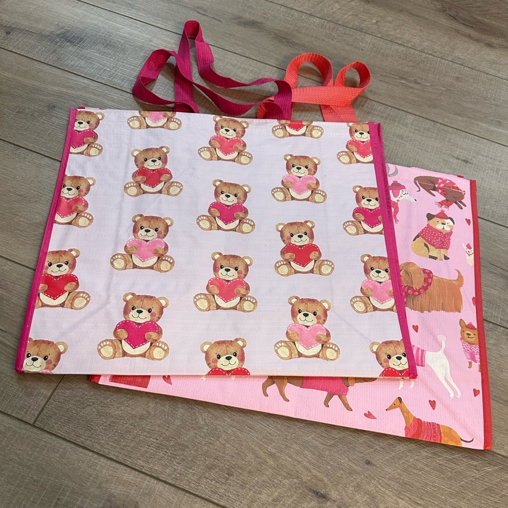 Homegoods TJMaxx Marshalls Valentines Day Dog & Teddy Bear Heart Print Bags NWOT